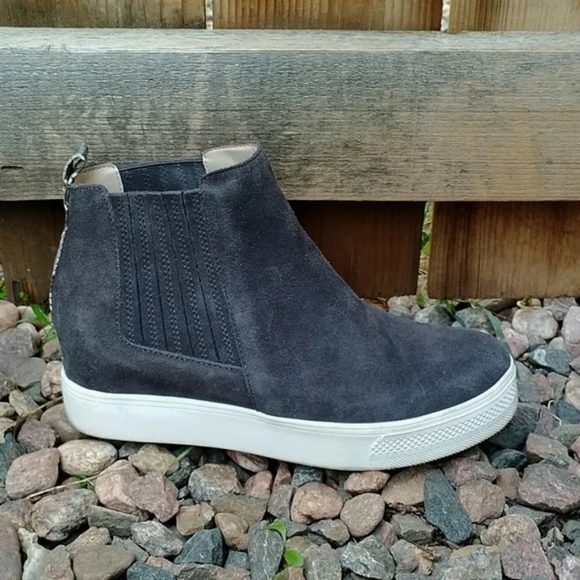Dolce Vita - Wylee Slip On Wedge Chelsea Bootie Sneakers - Size 7.5 (Grey Suede) - Picture 8 of 16